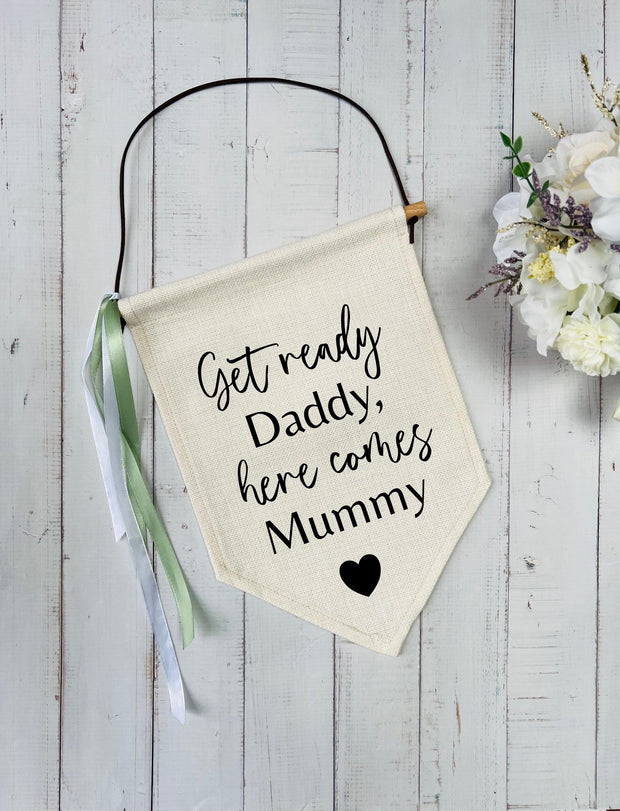 Personalised Wedding Sign, Page Boy Board, Flower Girl Sign, Wedding Aisle Sign, Here comes the Bride, Linen Sign, Daddy here comes Mummy