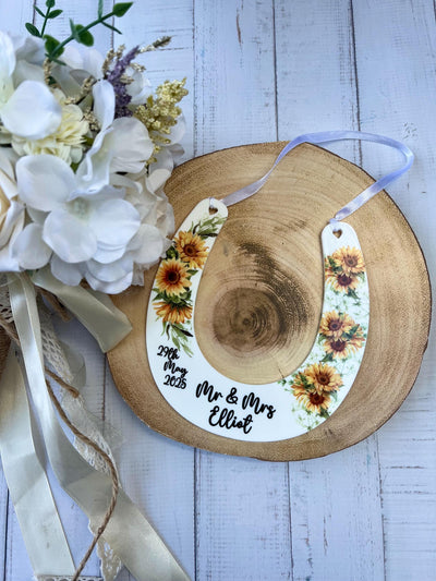 Personalised Lucky Horseshoe Wedding Gift, Sunflower Wedding Decor, Just Married Gift, Wedding Keepsake, Custom Wedding Gift, Good Luck Gift