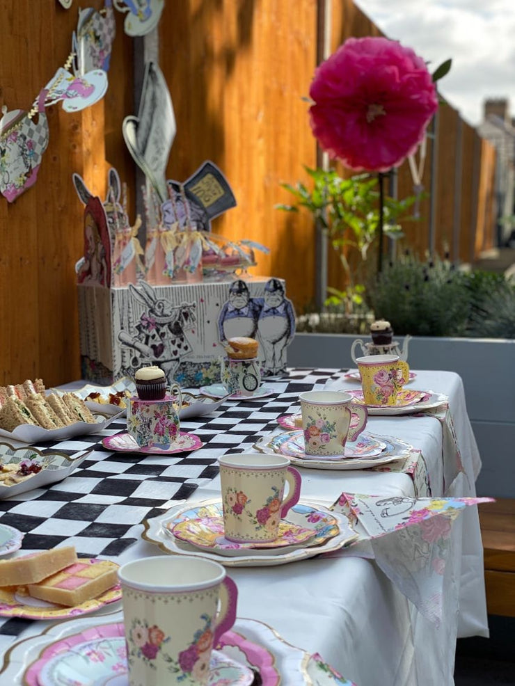 6 Alice in Wonderland Teapot Cake Stands