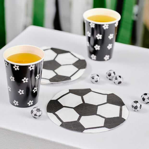 8 Football Party Cups